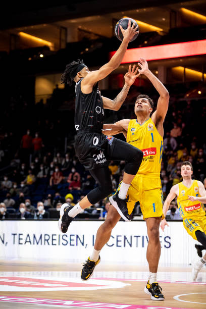 随着英超赛 随着英超赛